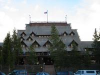 Ahh, the Old Faithful Inn, my home for the next 3 nights.